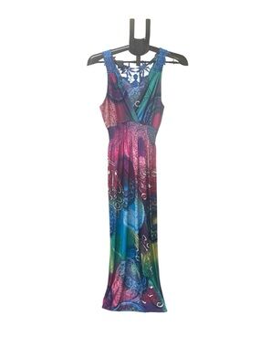 Sleeveless Multicolor Maxi Dress with Lace detail on the top of back.